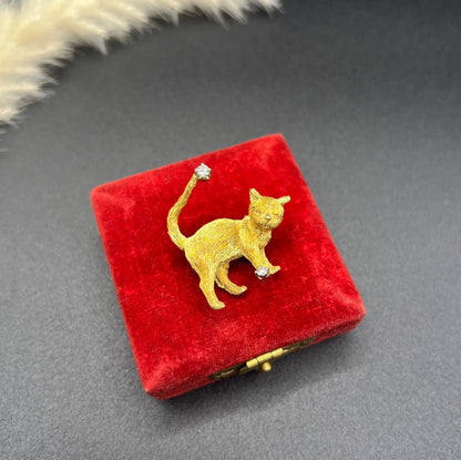Vintage 18 Carat Yellow Gold Diamond Cat Brooch, Circa 1980