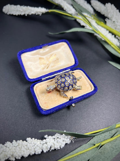 Art Deco 18 Carat Yellow Gold, Blue Enamel and Diamond Tortoise Brooch, 2.00 Carats