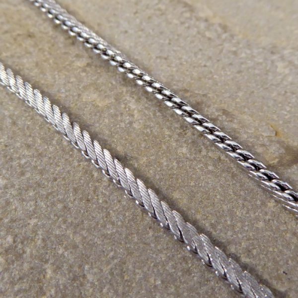 Contemporary 1.25ct Sapphire and Diamond Drop Necklace