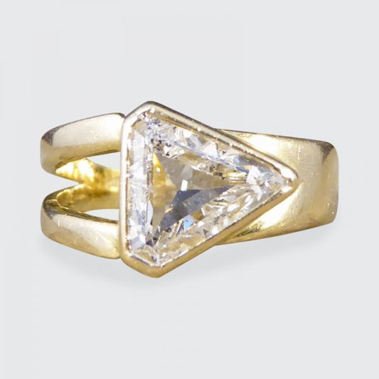 Contemporary Kite Shape Diamond 1.15ct Gold Ring