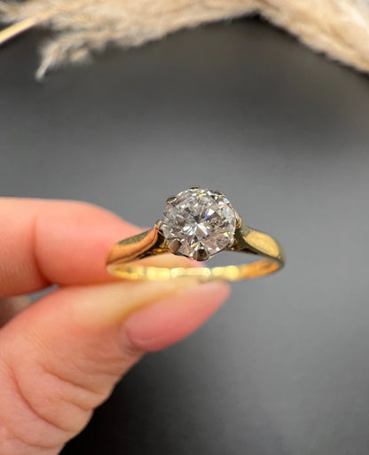 Vintage 18 ct Yellow Gold Diamond Single Stone Engagement Ring