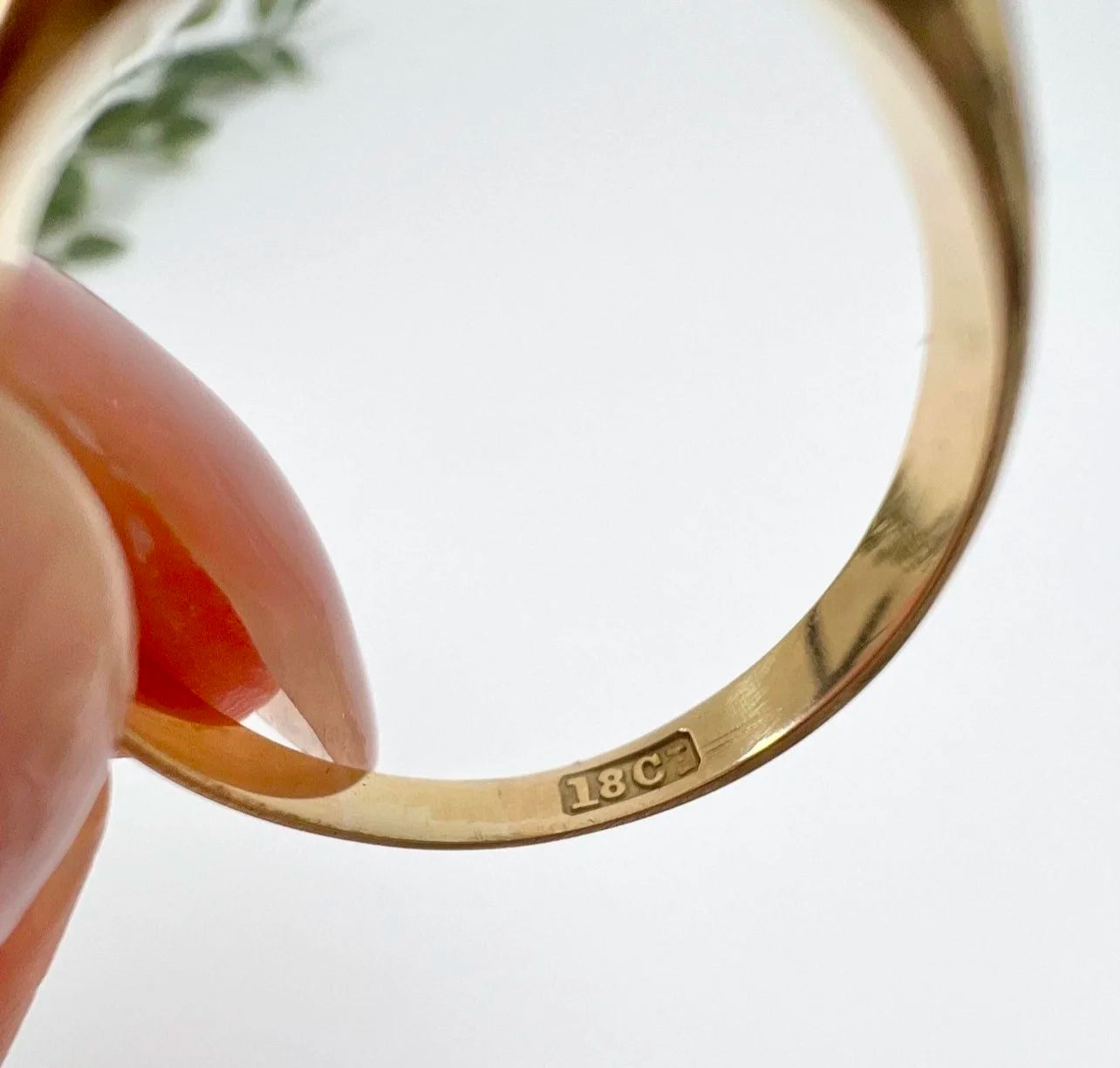 Victorian 18 Carat Yellow Gold Diamond Marquise/Navette Ring, Circa 1880