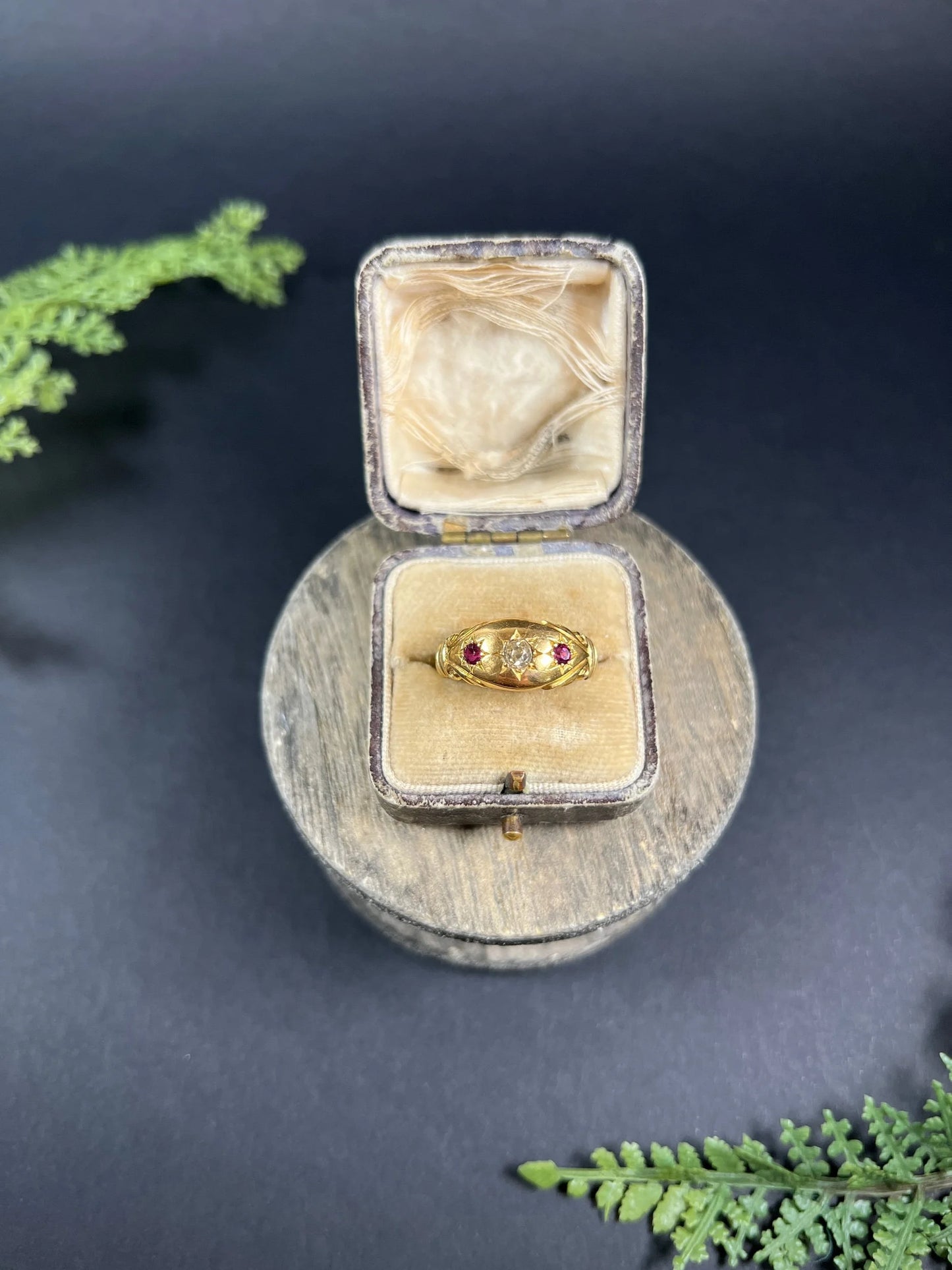 Antique 22ct Yellow Gold, Birmingham Hallmarked 1920, Ruby & Diamond Star Set 3 Stone Gypsy Ring