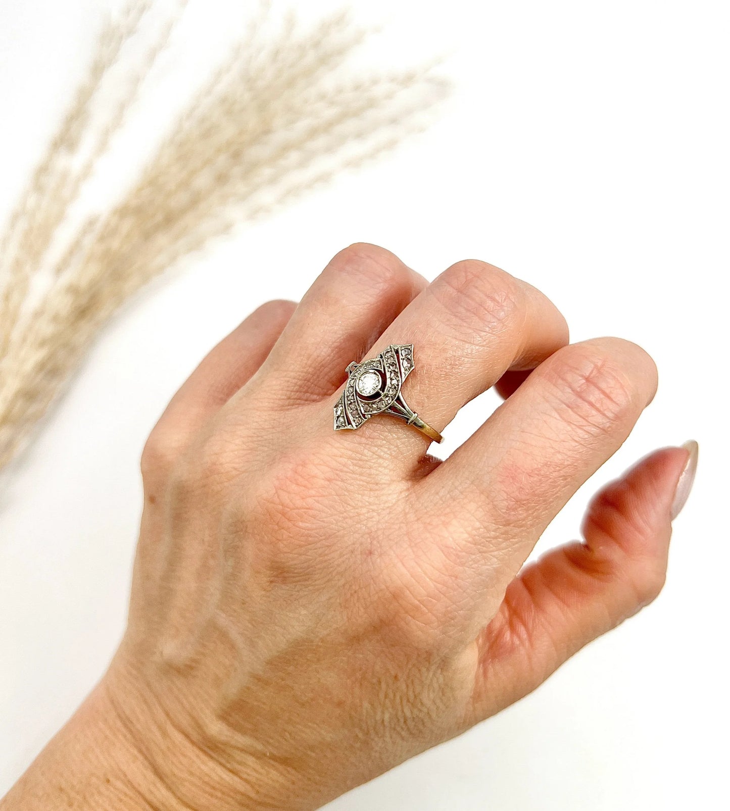 Antique 18 Carat Gold and Platinum Diamond Figure of Eight Shaped Ring, Circa 1910