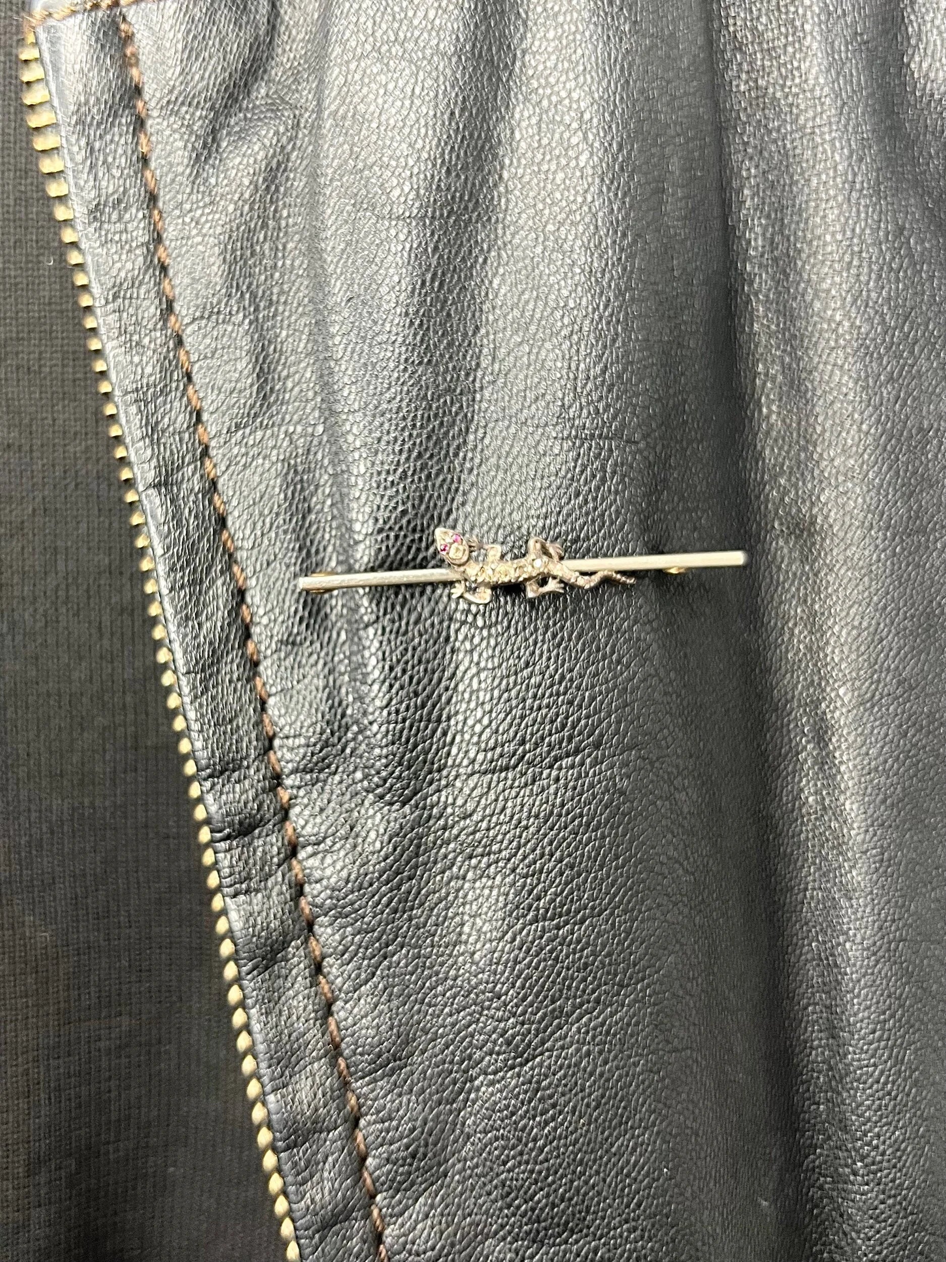 Antique 15ct Gold & Platinum, Victorian Diamond Lizard Brooch