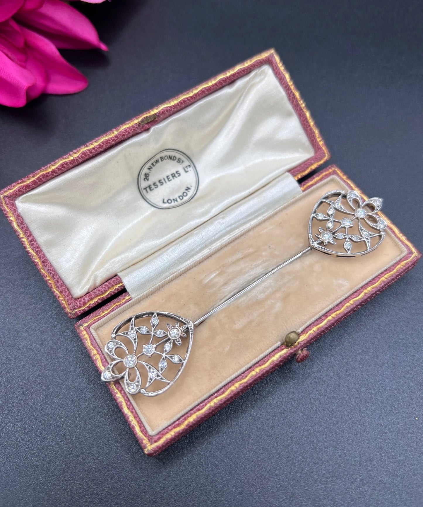 Antique 18ct White Gold, Edwardian Diamond Jabot Pin