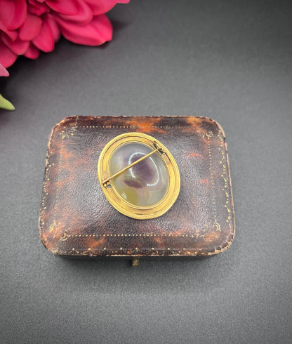 Early Victorian 18 Carat Yellow Gold Carved Chalcedony Cameo Brooch, Circa 1830
