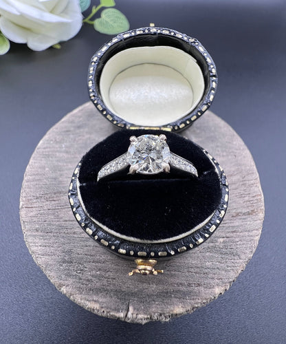 Vintage Platinum, 1930s 0.89 Carat Diamond Engagement Ring