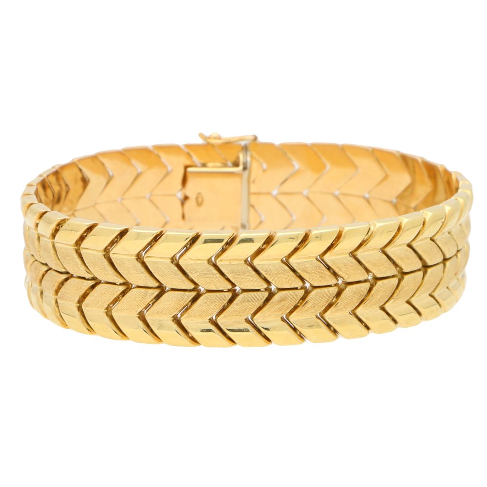 Vintage 1970s Chevron Link 18ct Yellow Gold Bracelet
