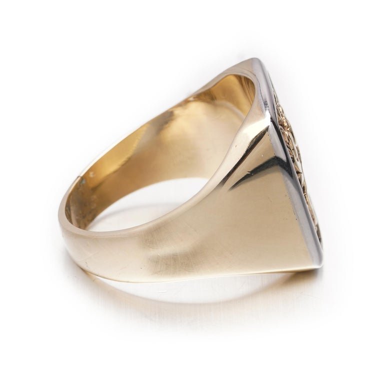 Vintage Coat of Arms Gold Signet Ring Circa 1990's.