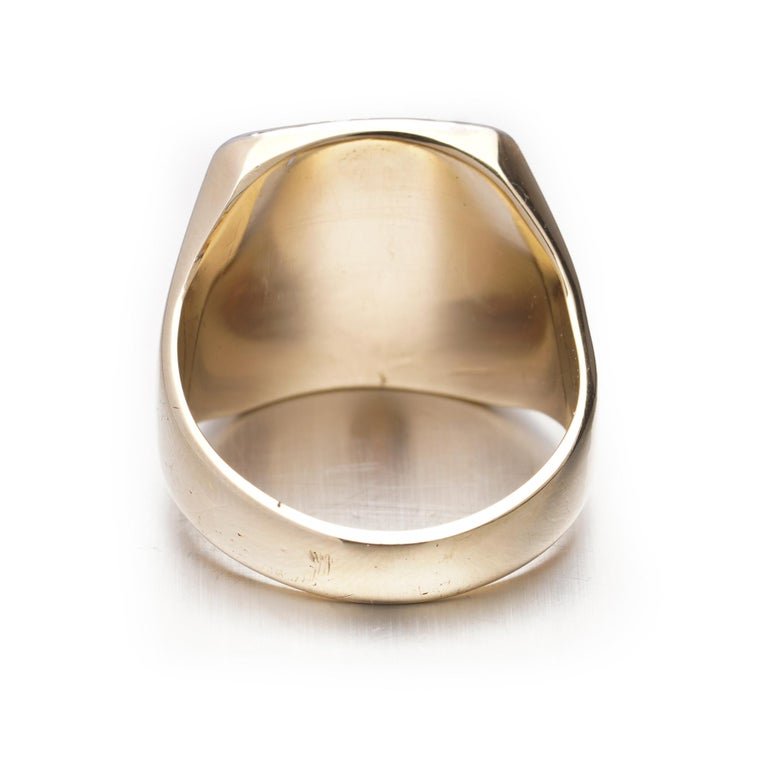 Vintage Coat of Arms Gold Signet Ring Circa 1990's.