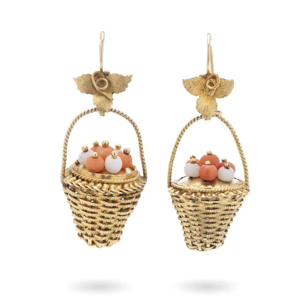 Antique Victorian 18 carat yellow wired gold pair of earrings, in a shape of a basket, decorated with corals circa 1890's. 