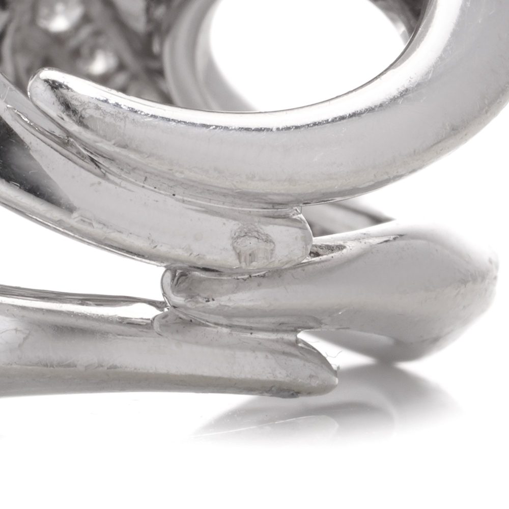 Boucheron gold starfish ring set diamonds.