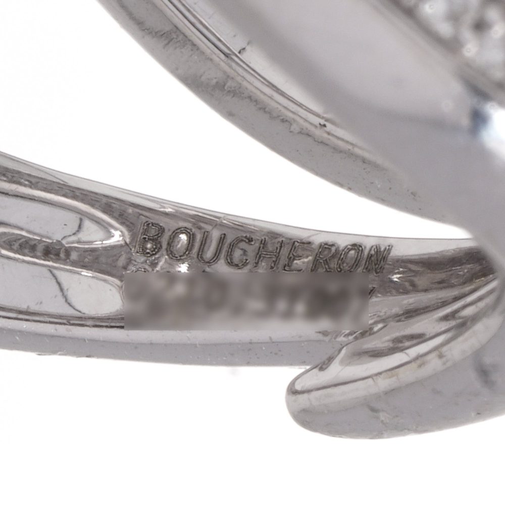 Boucheron gold starfish ring set diamonds.