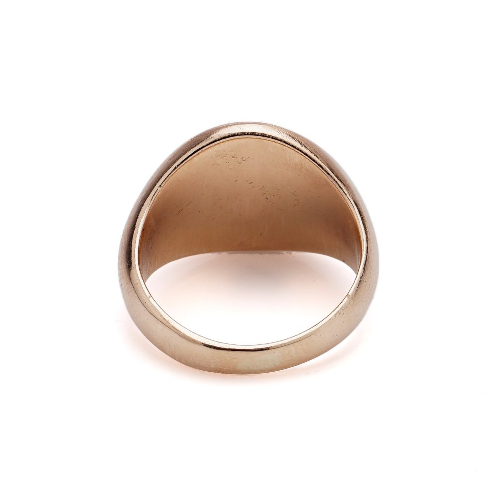 Vintage gold signet ring.
