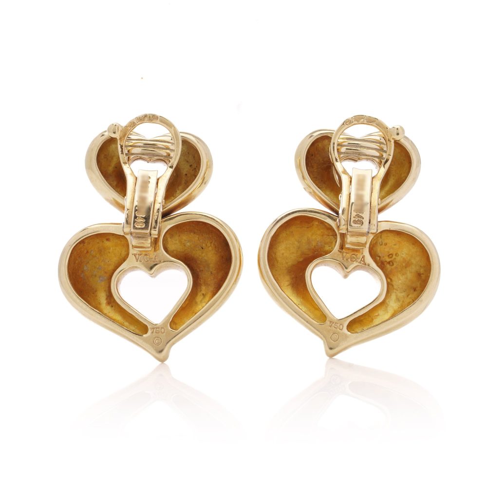 Van Cleef & Arpels 18 Carat Yellow Gold Heart Clip-On Earrings