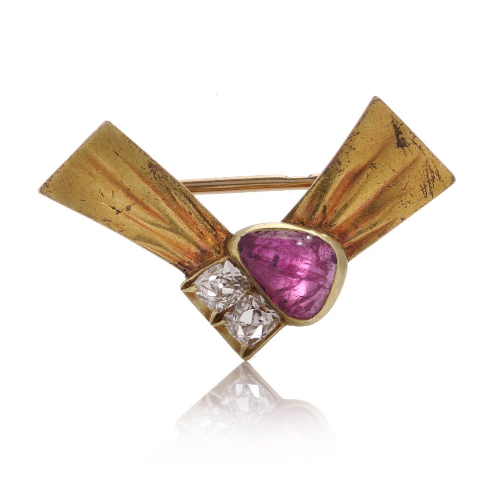 Russian gold brooch with ruby and diamonds.