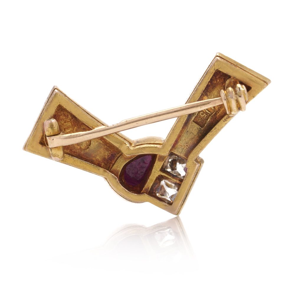 Russian gold brooch with ruby and diamonds.