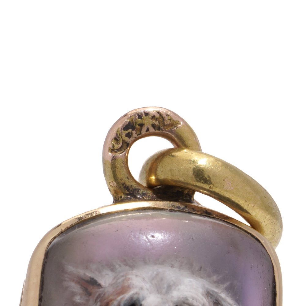 Russian gold pendant with diamonds and dog miniature in rock crystal.