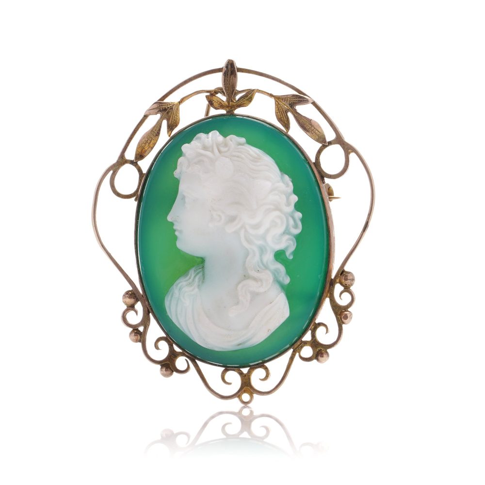 Victorian Green Agate Brooch and Earrings Cameo Suite