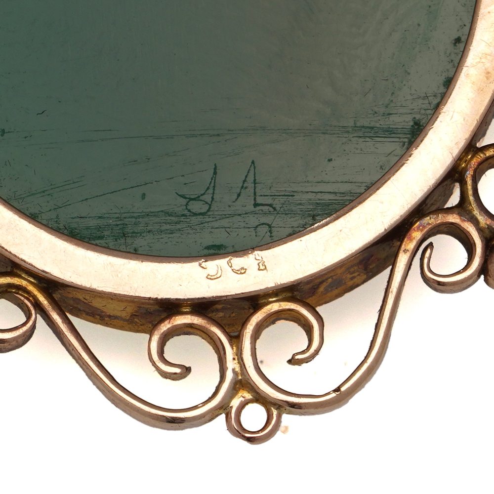 Victorian Green Agate Brooch and Earrings Cameo Suite