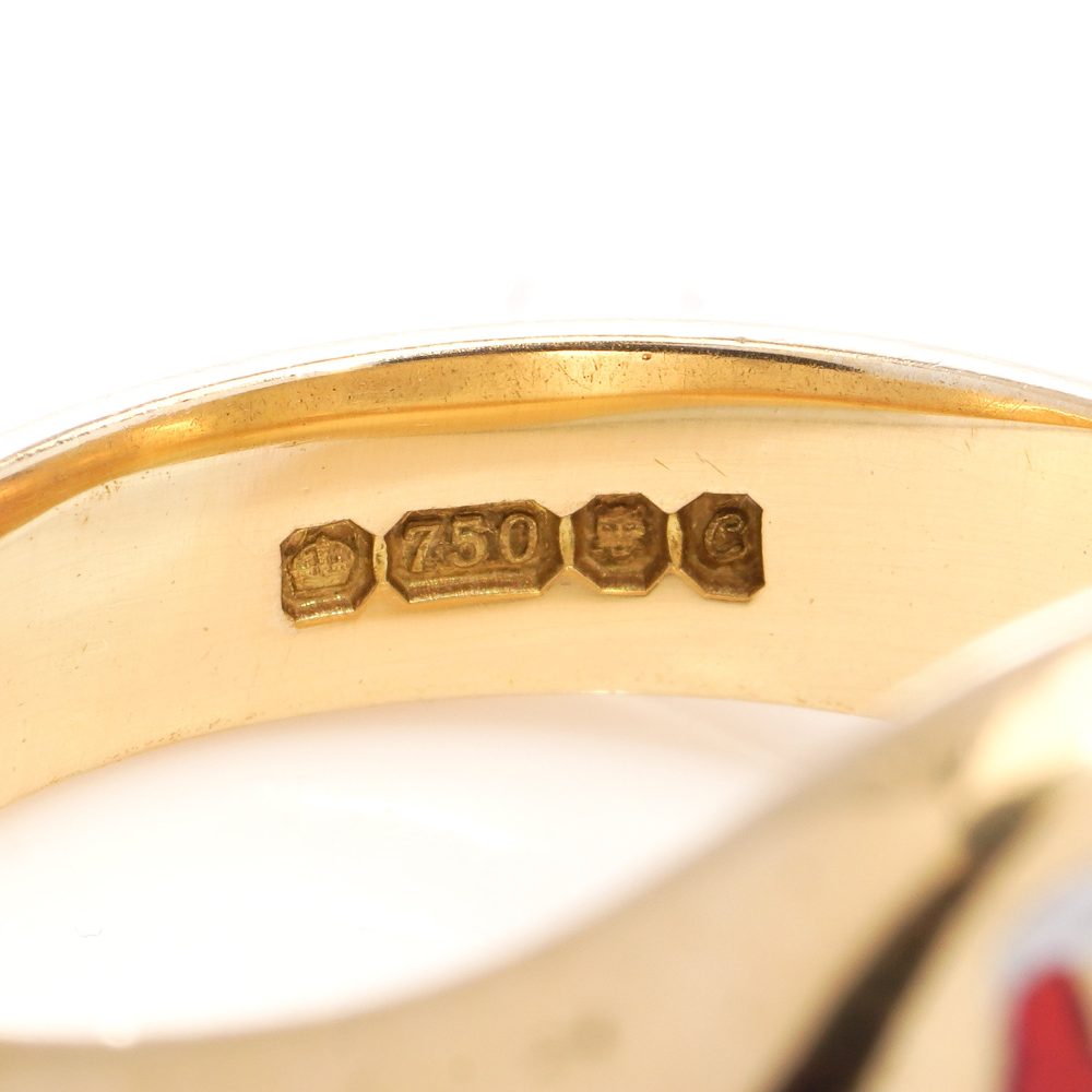 Vintage 18ct Gold Signet Ring with Red Enamel Lion