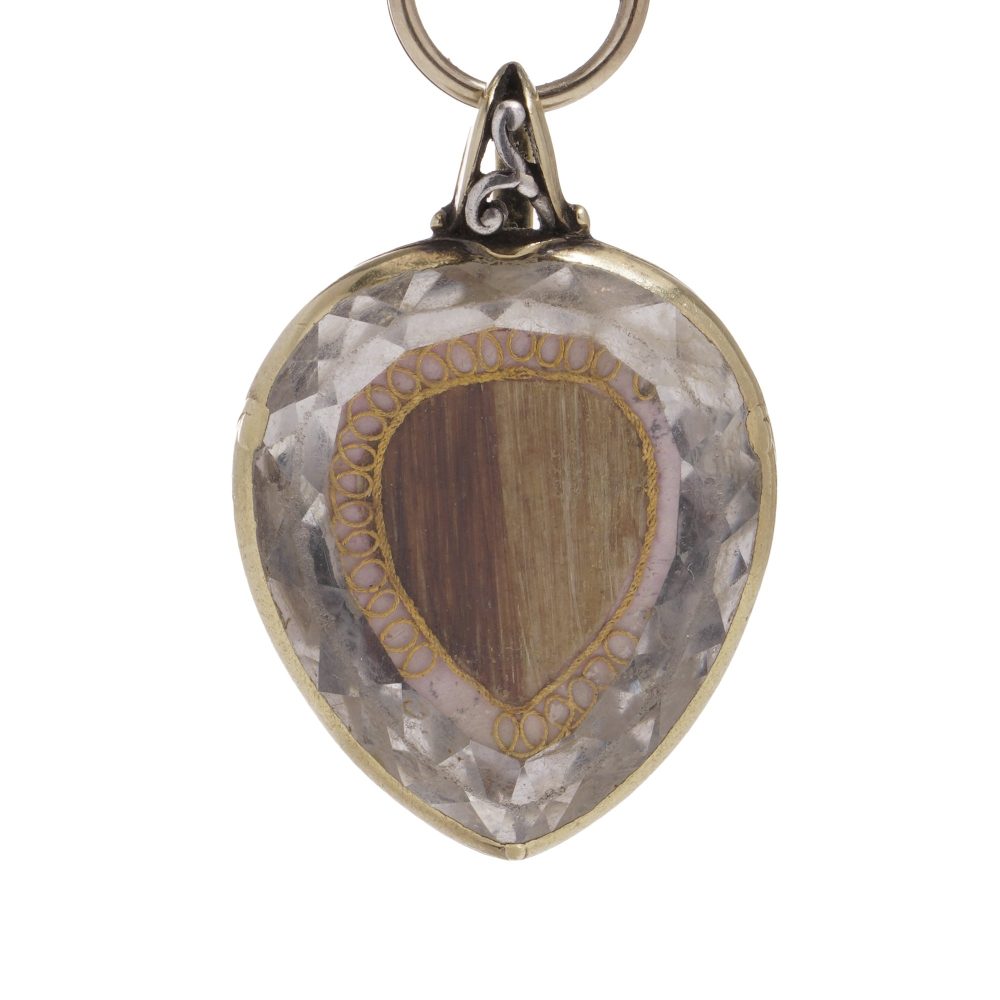 Stuart Crystal memorial locket in 18 carat yellow gold