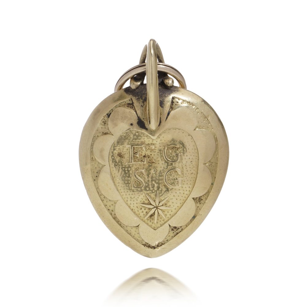 Stuart Crystal memorial locket in 18 carat yellow gold