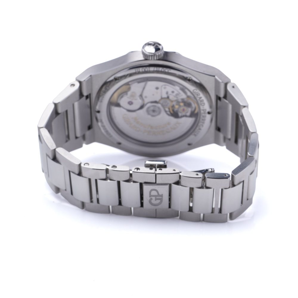 Girard-Perregaux Stainless Steel Men's Wristwatch Ref. 81010