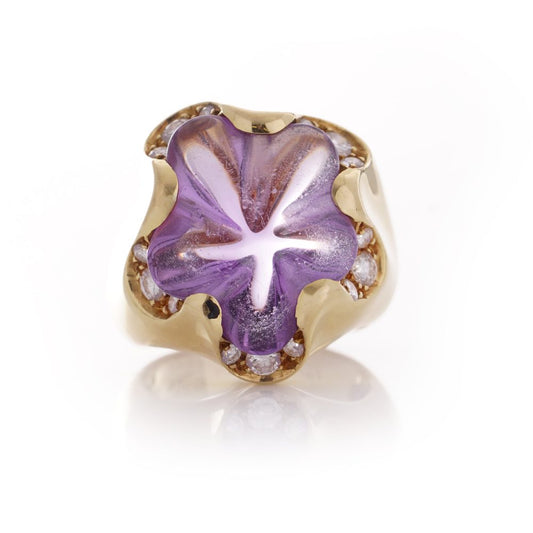 Amethyst and diamond gold ring.