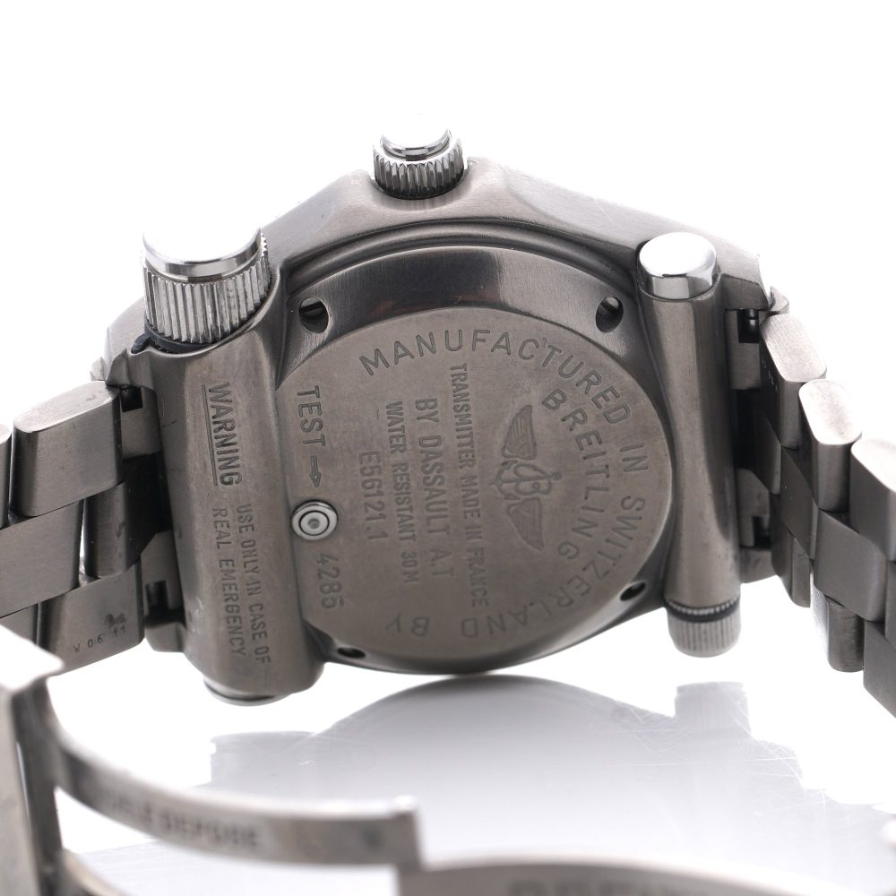 Breitling Emergency 43mm Titanium Quartz Watch Full Set with Box and Papers and service history from 1998. Titanium Case Yellow Dial Emergency Transmitter Original