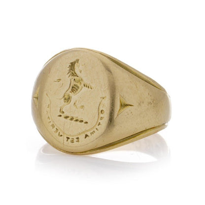 Antique gold signet ring.