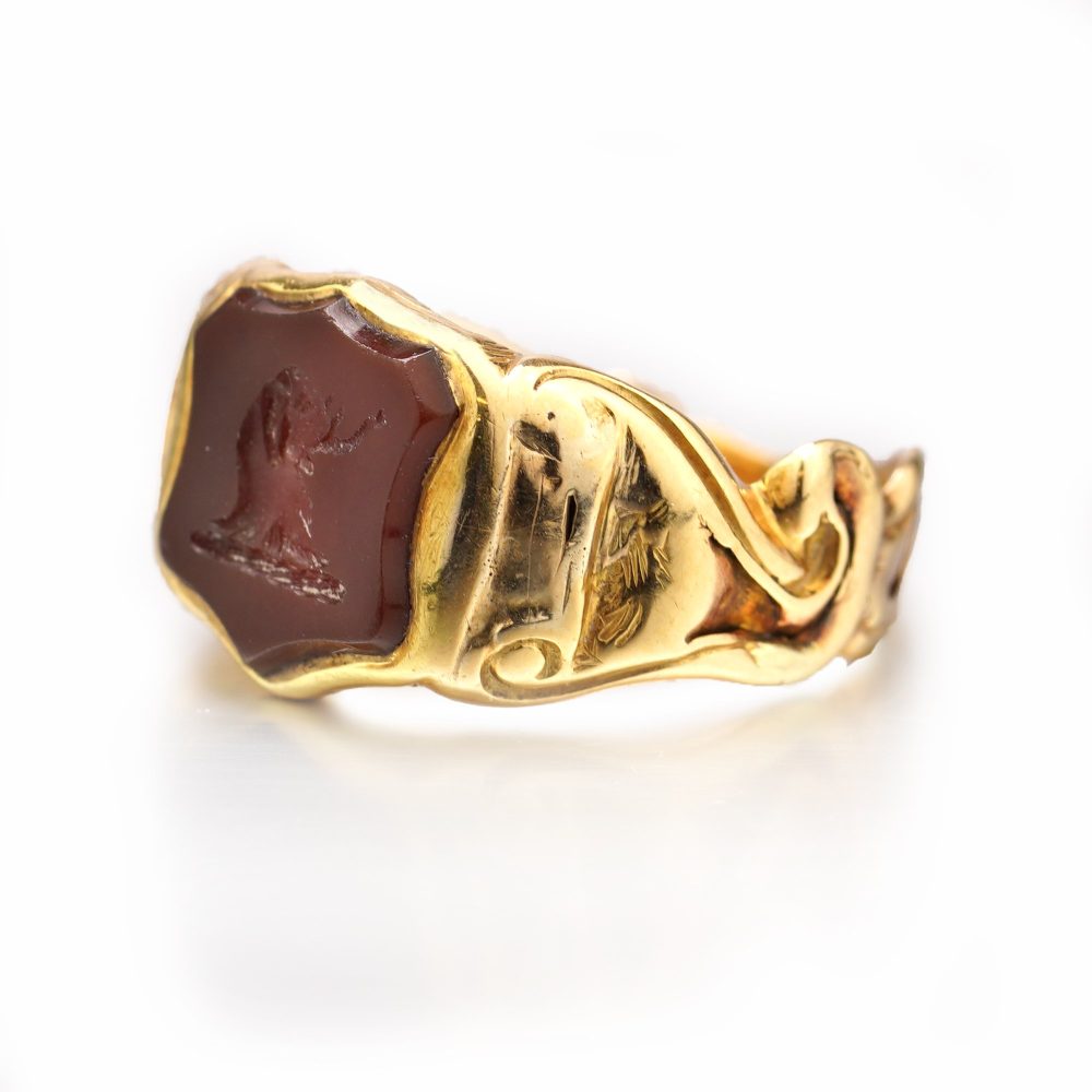 Antique Carnelian Intaglio and 18ct Yellow Gold Signet Ring with carved crest of arms depicting an elephant