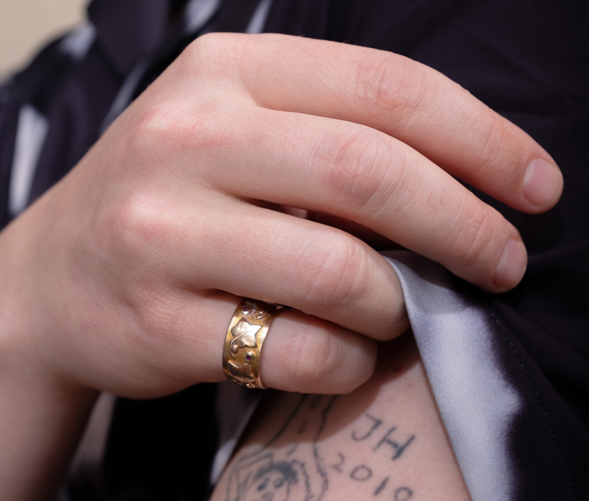 14ct Gold Ivy Band Ring with Rubies