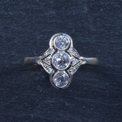Antique Art Deco Diamond Dress Ring in 18ct gold and Platinum