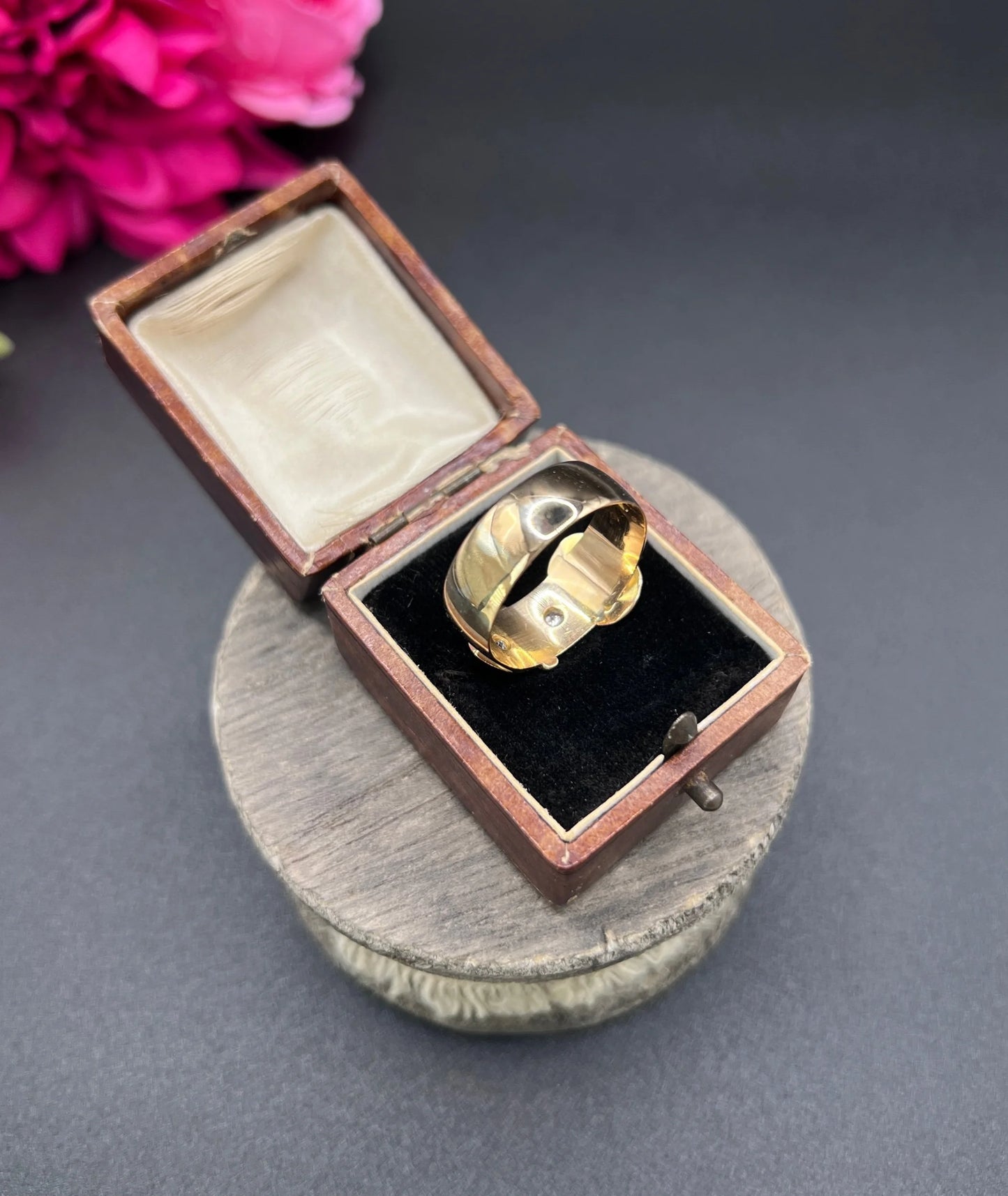 Antique 18ct Yellow Gold, Star Set Diamond Buckle/Belt Ring, Hallmarked Birmingham 1919