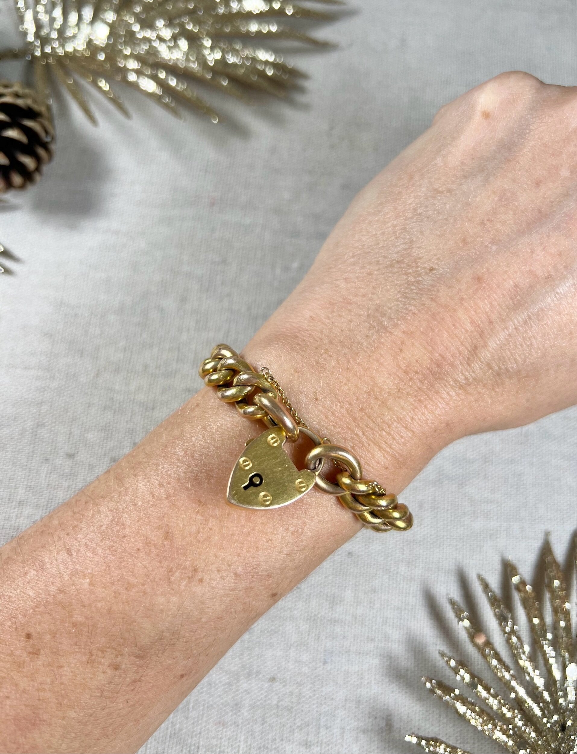 Victorian 15 Carat Yellow Gold Curb Link Bracelet with Heart Padlock Clasp, Circa 1880