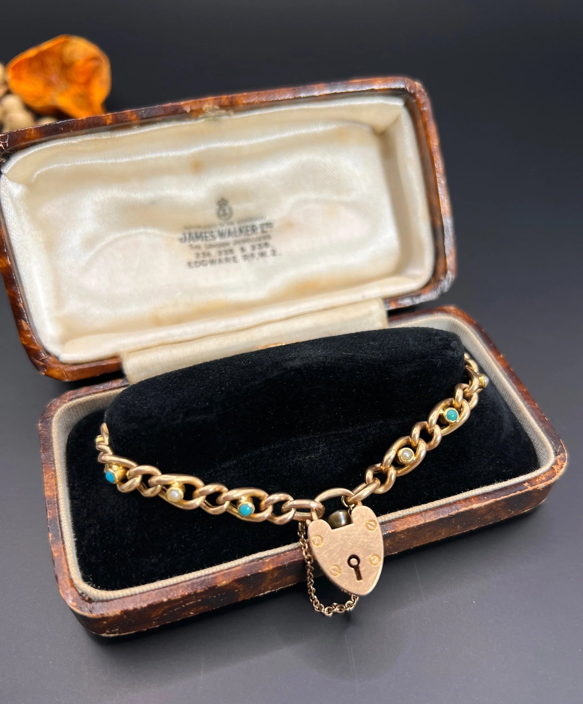 Victorian 15 Carat Yellow Gold Curb Link Turquoise and Pearl Bracelet with Heart Padlock