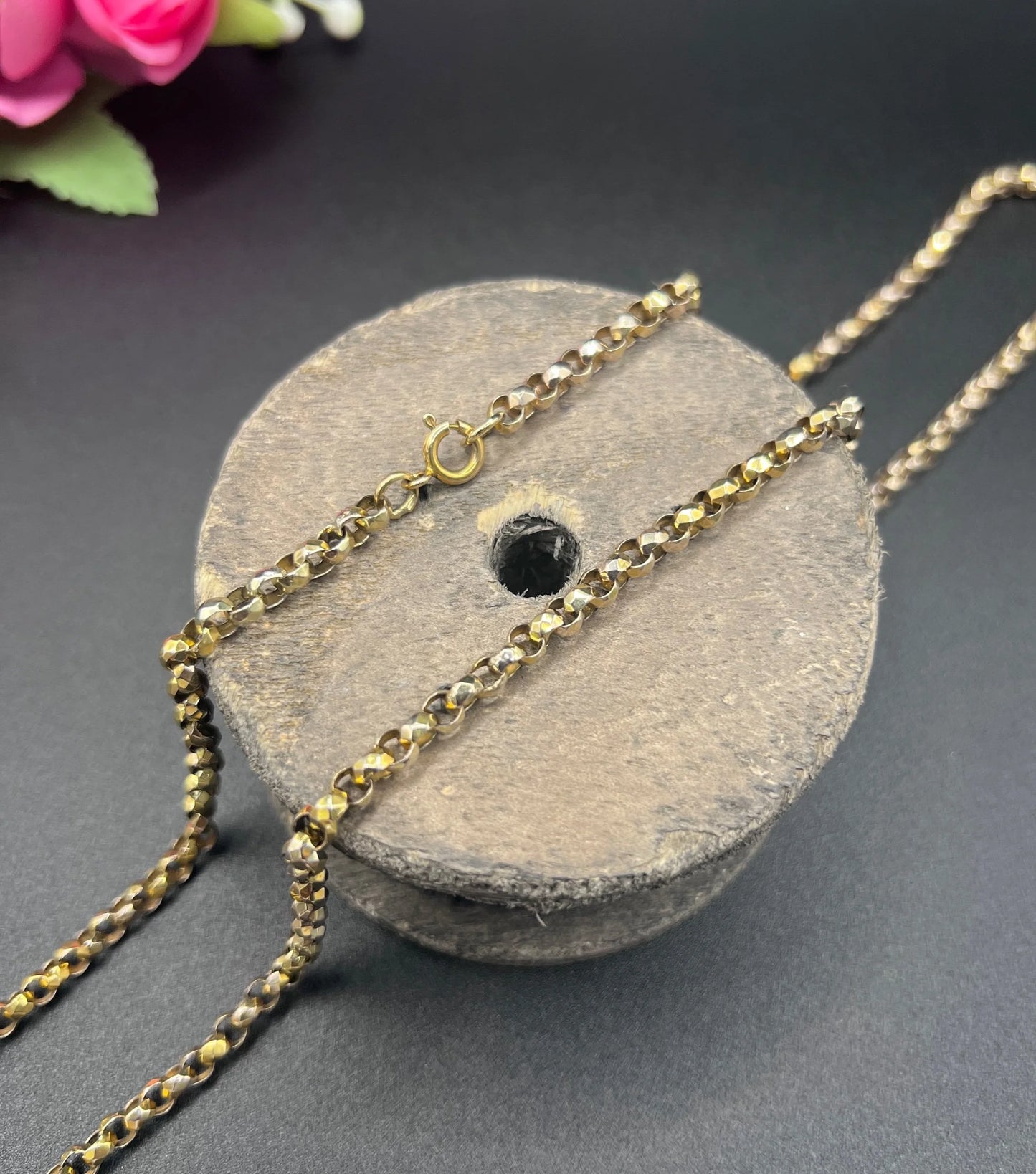 A yellow gold belcher link chain necklace