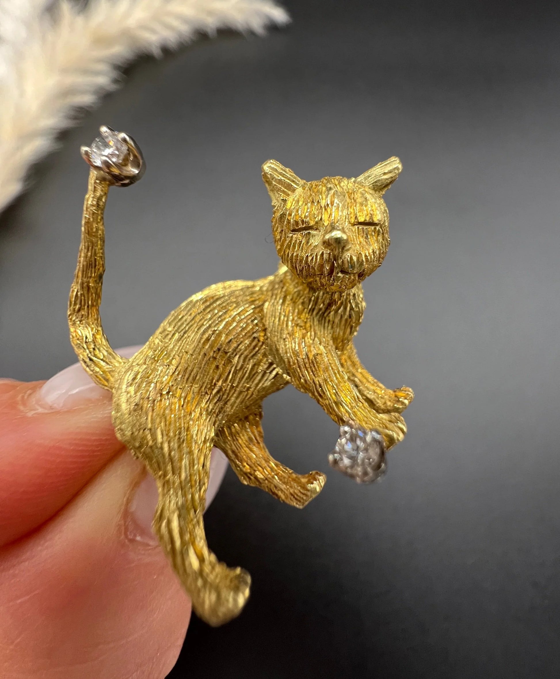 Vintage 18 Carat Yellow Gold Diamond Cat Brooch, Circa 1980