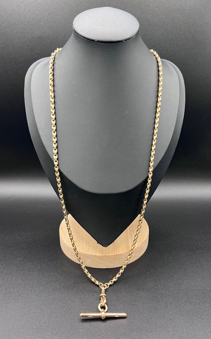 A rose gold tulip link chain necklace with a dog clip clasp and T-bar