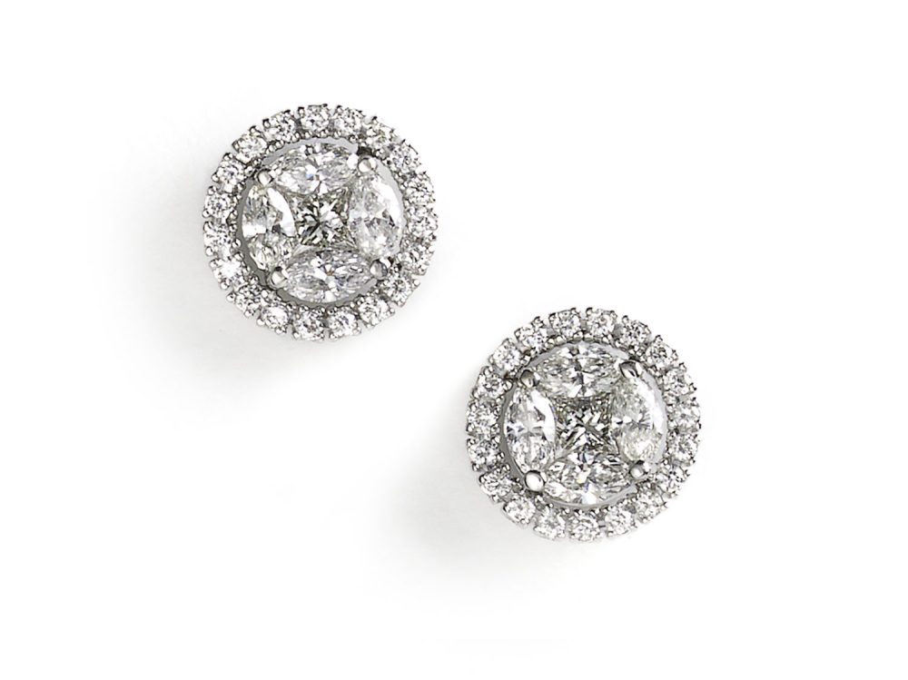 Diamond cluster earring in 18ct white gold over 1ct