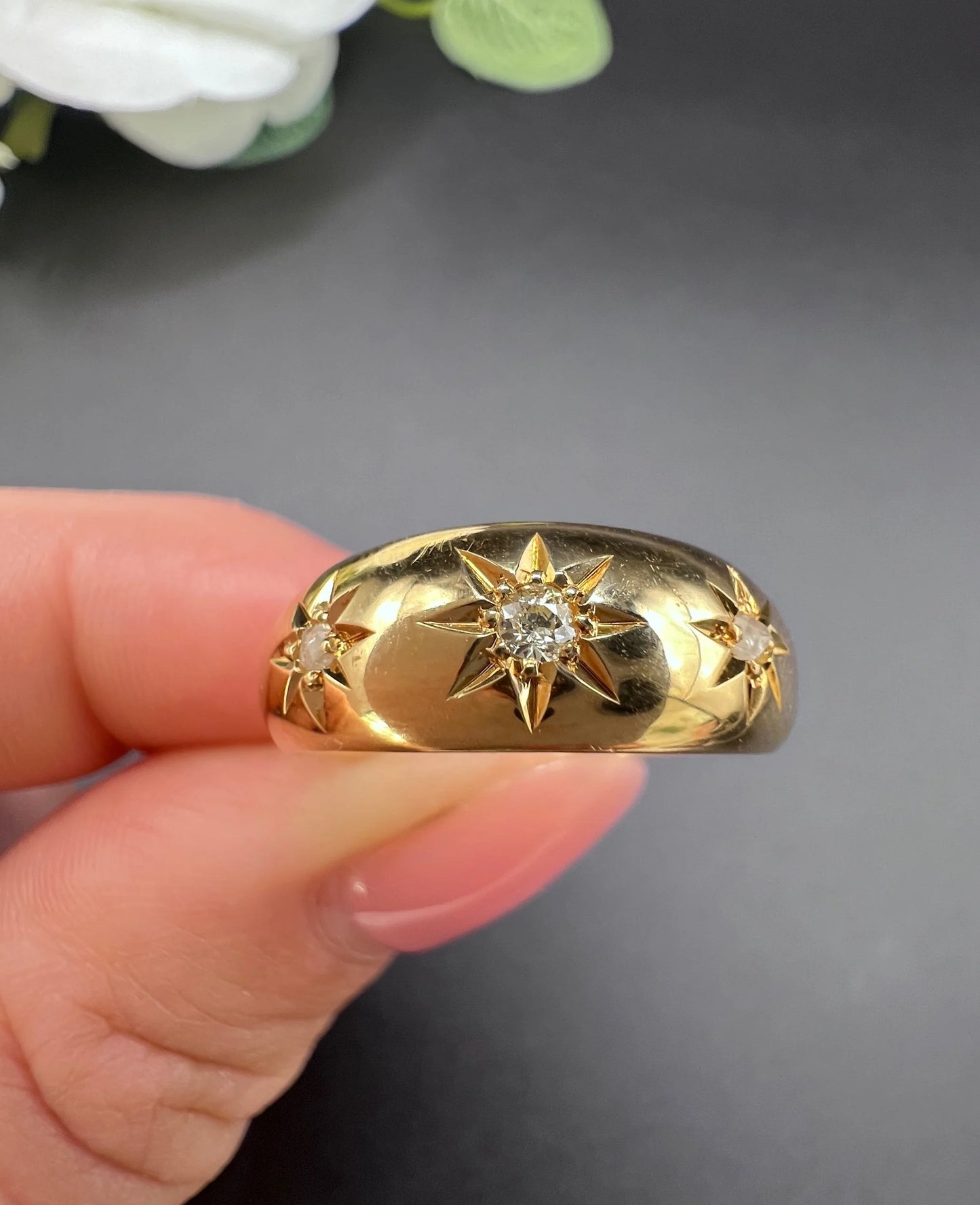 Antique 18 ct Gold, 3 Stone Diamond Gypsy Band Ring
