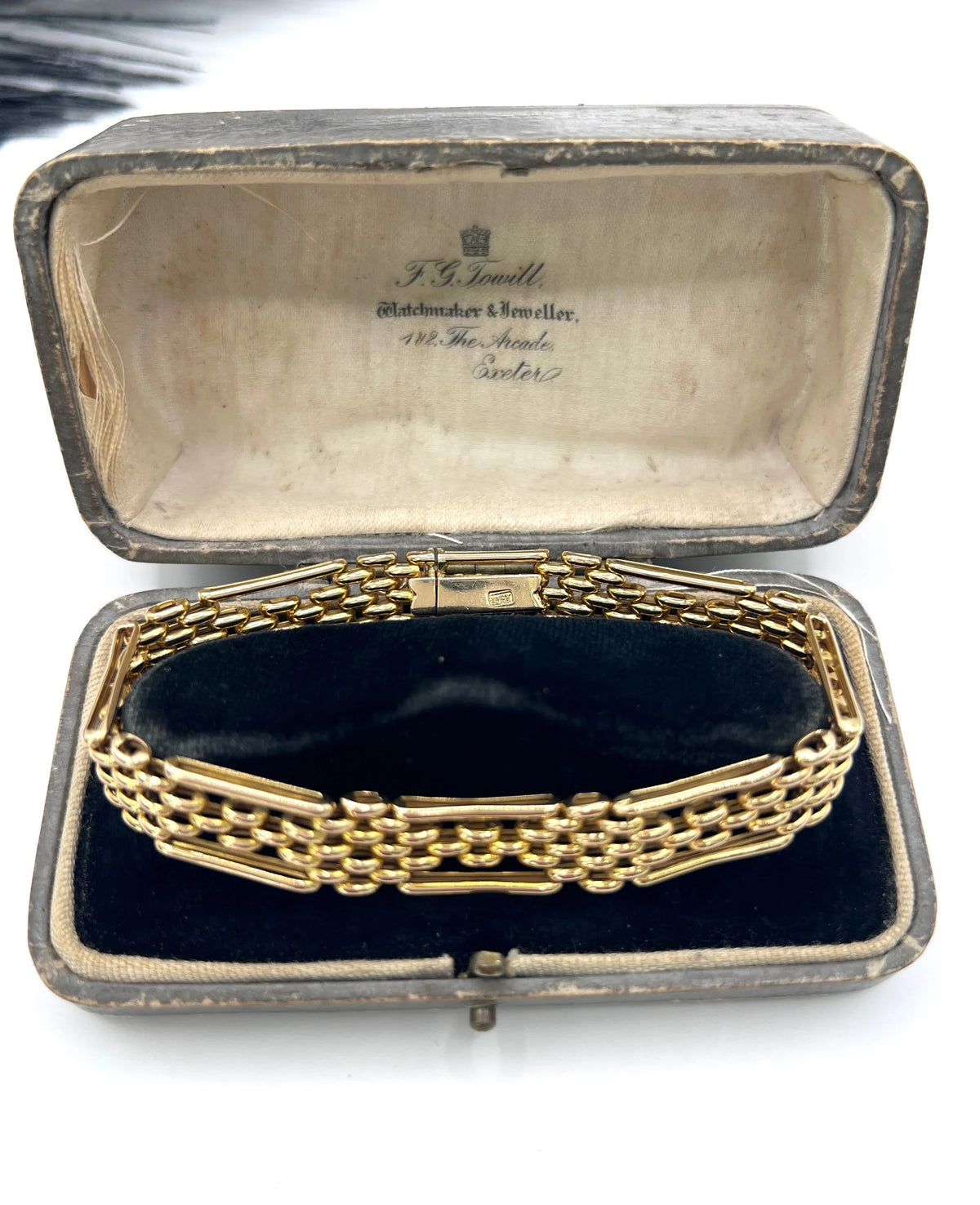 Antique Edwardian Gate Link Bracelet in 15ct Yellow Gold