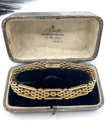 Antique Edwardian Gate Link Bracelet in 15ct Yellow Gold