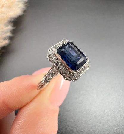 Vintage Art Deco Style Sapphire and Diamond Cluster Engagement Ring in 18ct White Gold