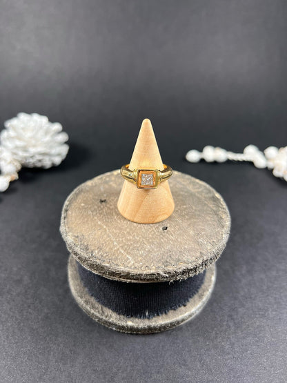 Vintage French 18 Carat Yellow Gold Princess Cut Diamond Single Stone Ring, Circa 1980