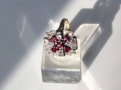 Antique Art Deco Ruby and Diamond Plaque Ring, 18ct Gold, c.1920