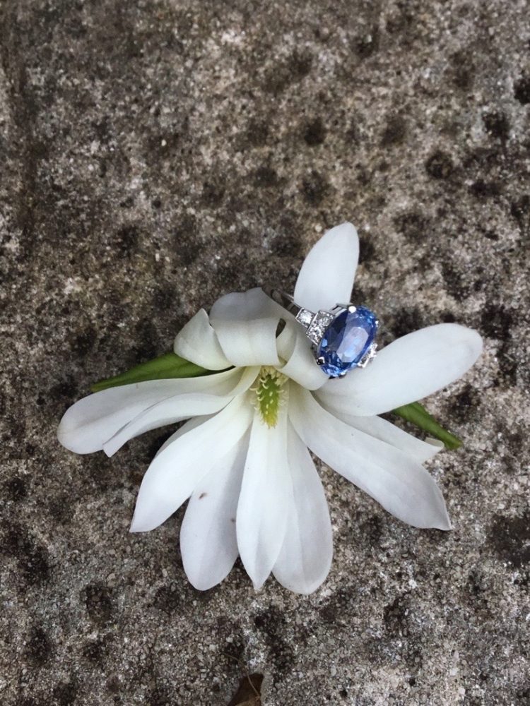 Antique Art Deco 6 Carats Ceylon Sapphire and Diamond Ring