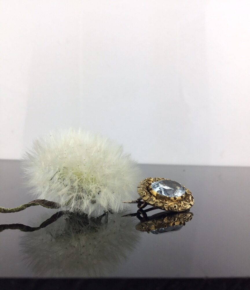 Antique Late Georgian Regency Aquamarine Brooch in 18 Carat Gold Floral Setting